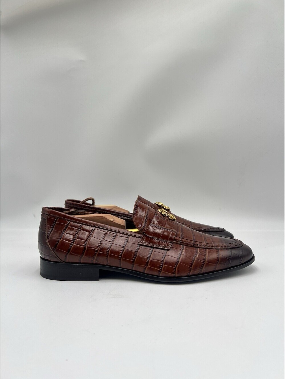 Roberto Cavalli brown croc-embossed leather loafers Size 41.5